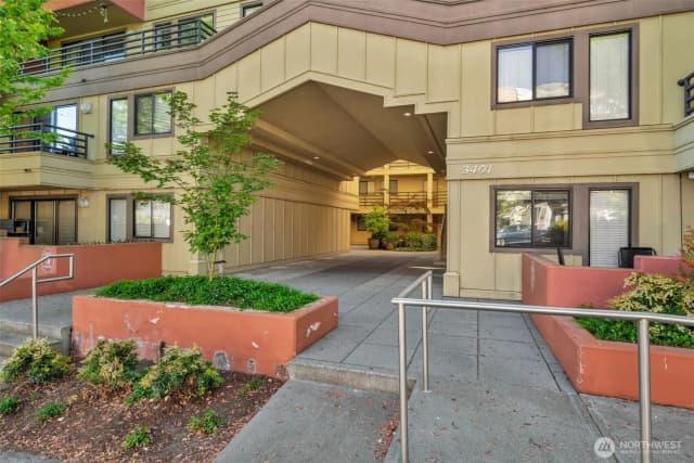 Property photo for 3401 Wallingford Avenue N #210, Seattle