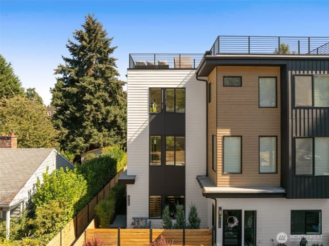 Property photo for 3828 35th Avenue W ##b, Seattle