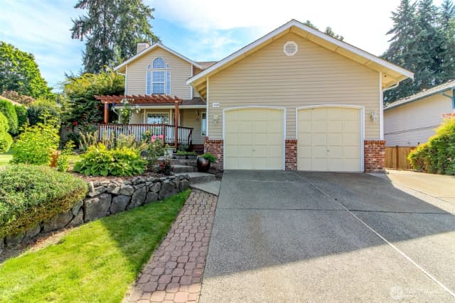 Property photo for 1120 24th Avenue Se, Puyallup