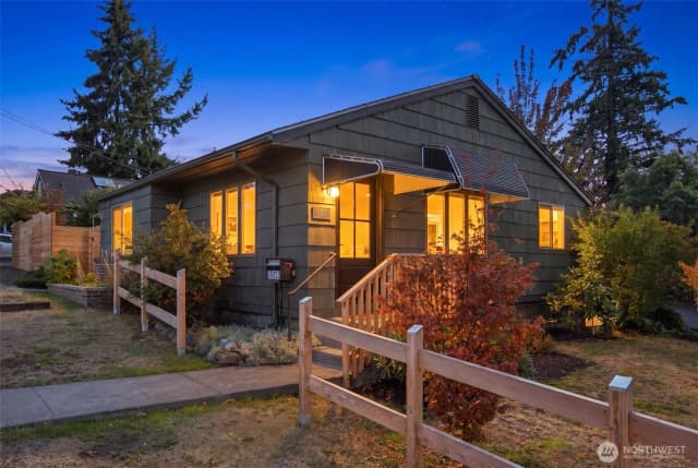 Property photo for 922 Pitt Avenue, Bremerton