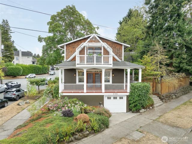 Property photo for 5728 Woodlawn Avenue N, Seattle
