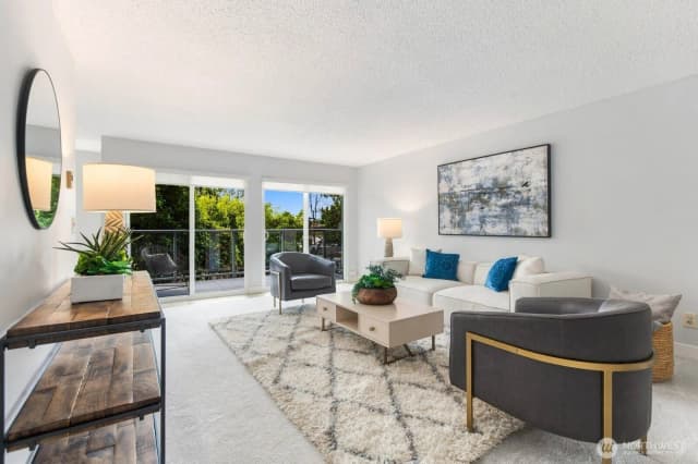 Property photo for 2501 Canterbury Ln E #216, Seattle