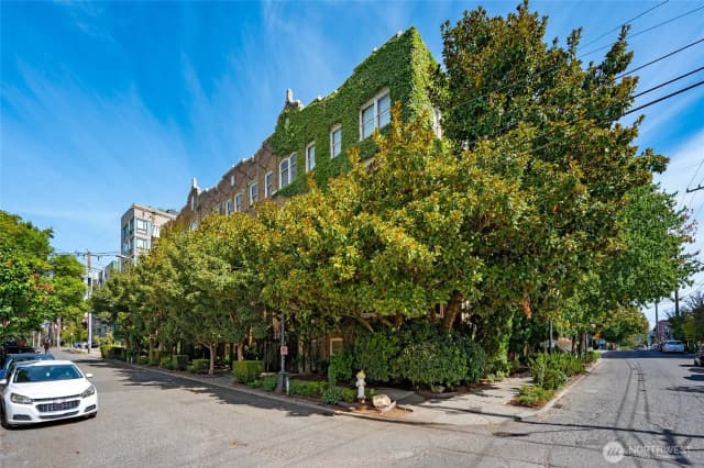 Property photo for 400 Boylston Avenue E #410, Seattle