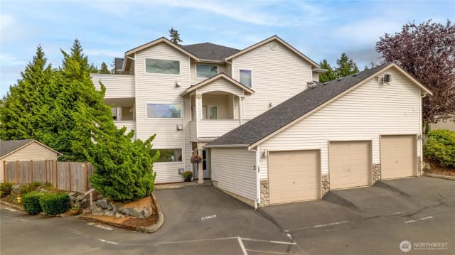 Property photo for 8905 Meridian Place Ne #100, Lake Stevens