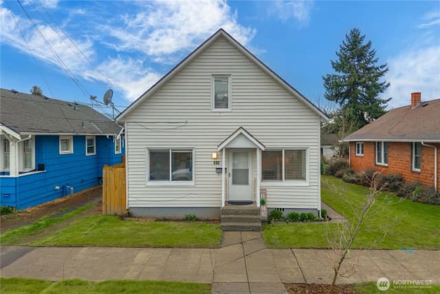 Property photo for 535 Morris Avenue S, Renton