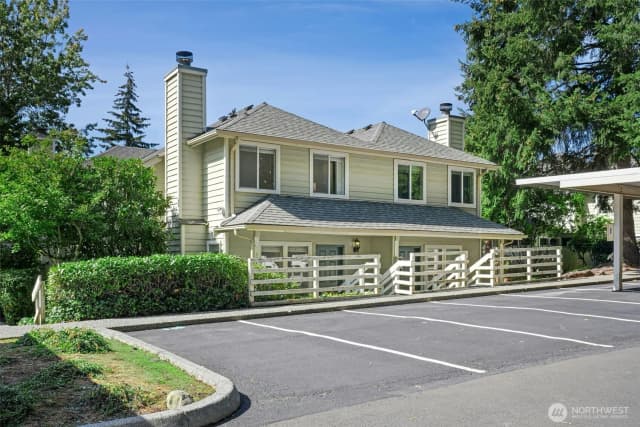 Property photo for 12737 Ne 132nd Street, Kirkland