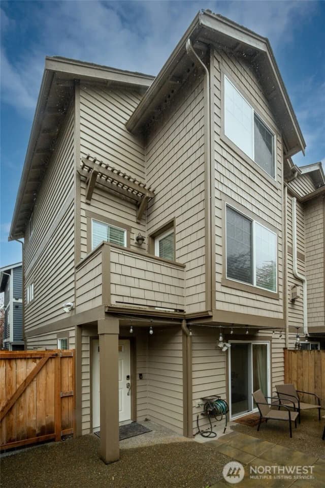 Property photo for 8509 Midvale Avenue N #c, Seattle