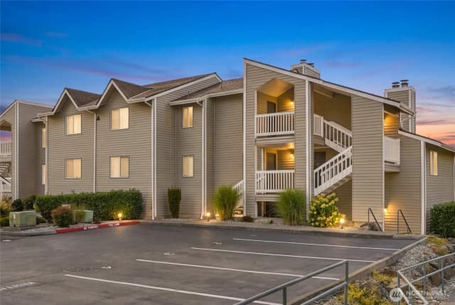 Property photo for 1410 W Casino Road #b13, Everett