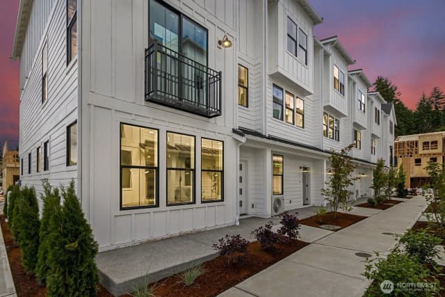 Property photo for 12053 127th Avenue E #82, Puyallup