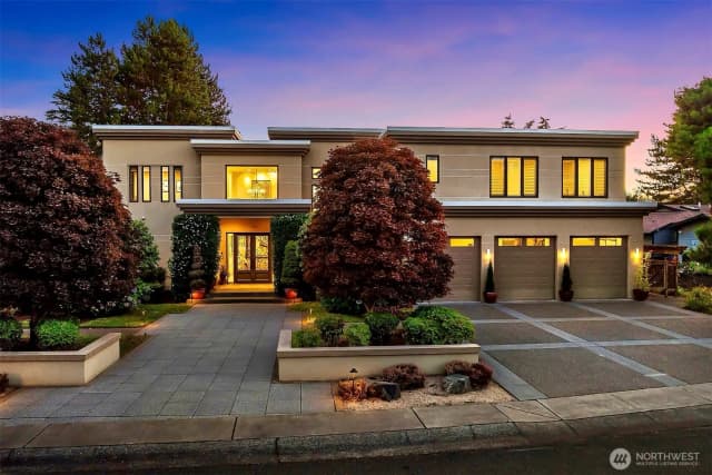 Property photo for 2 Crescent Key Se, Bellevue, Washington 98006