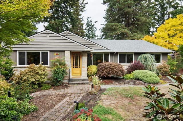 Property photo for 124 N 180th Street, Shoreline