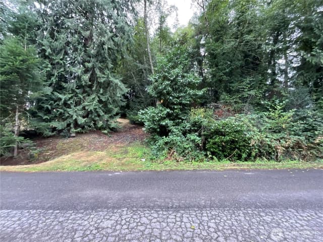 Property photo for 749 Ne Woods Court, Bremerton