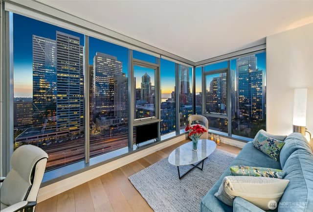Property photo for 800 Columbia Street #1801, Seattle