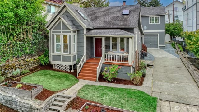 Property photo for 3907 S Edmunds Street, Seattle