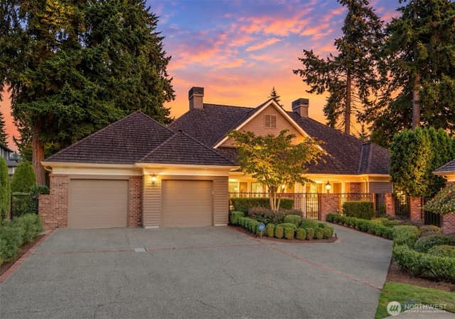 Property photo for 1260 108th Avenue Ne, Bellevue