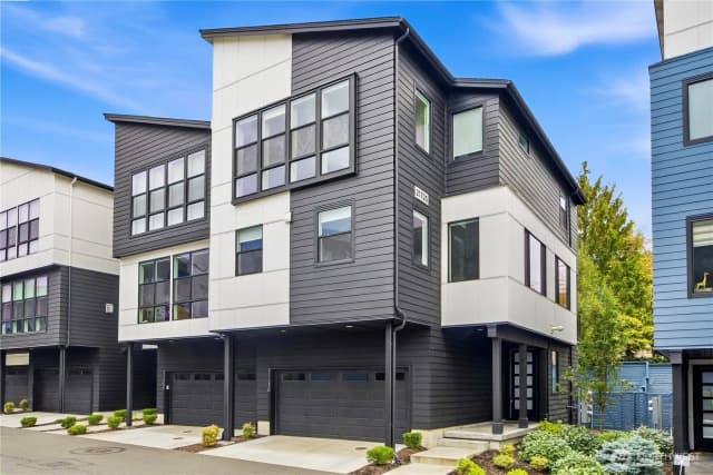 Property photo for 21725 25th Avenue Se #d, Bothell