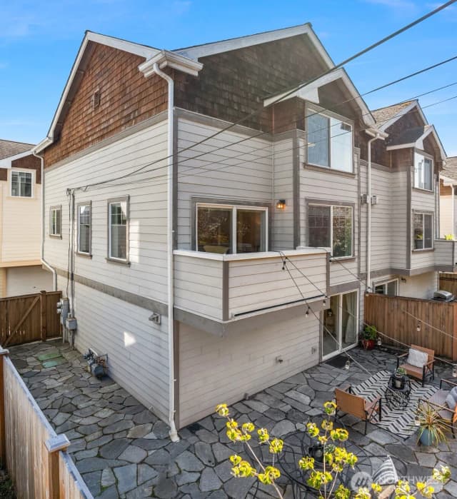 Property photo for 8521 Interlake Avenue N #b, Seattle