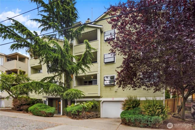 Property photo for 8816 Nesbit Avenue N #302, Seattle