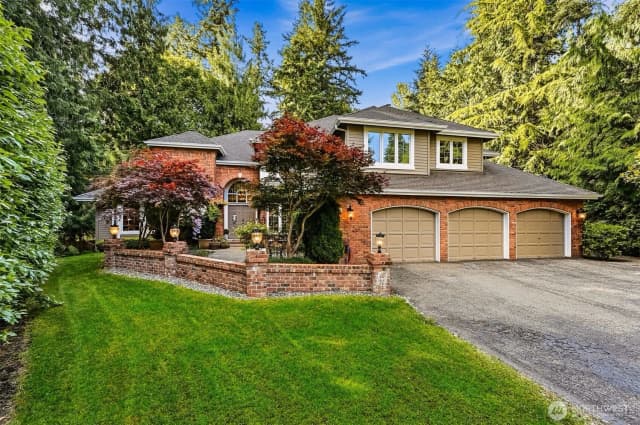 Property photo for 21310 Ne 101st Court, Redmond