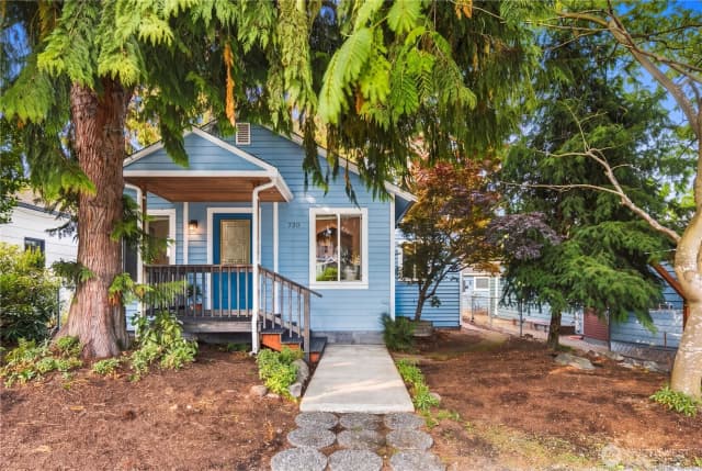 Property photo for 730 N 100th Street, Seattle