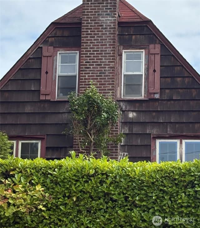 Property photo for 3710 31st Avenue W, Seattle