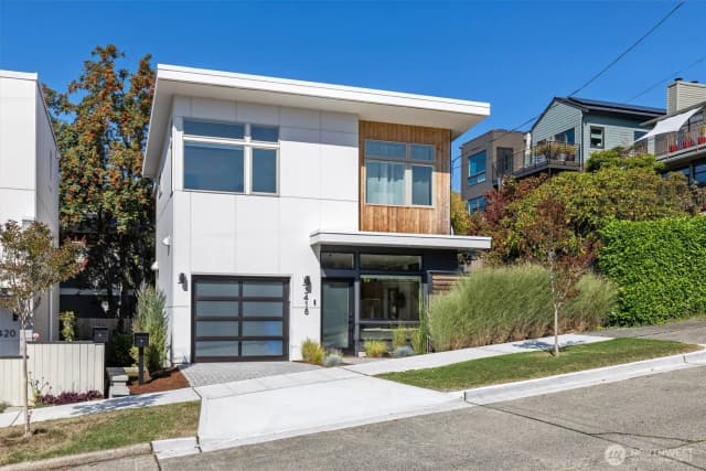 Property photo for 3418 North West 67th, Seattle