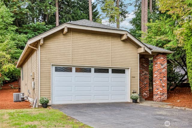 Property photo for 11641 Ne 95th Street, Kirkland