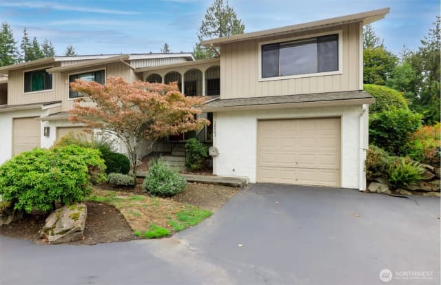 Property photo for 10403 Ne 115th Place #l46, Kirkland