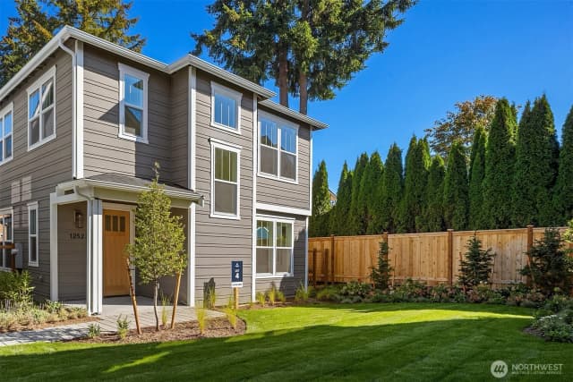 Property photo for 12523 Ne 94th Street, Kirkland