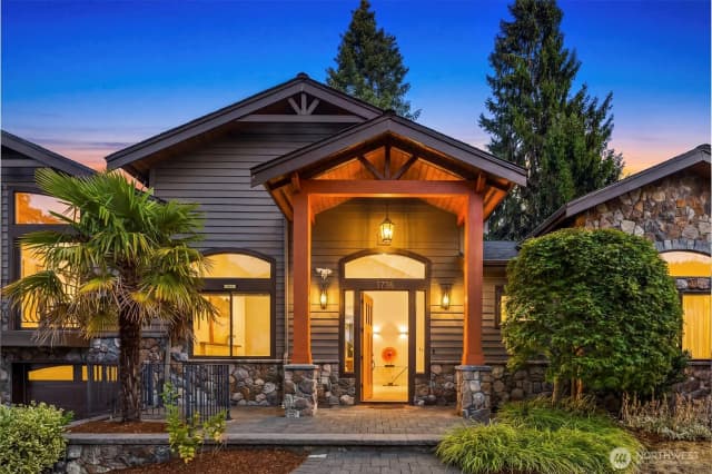 Property photo for 1736 125th Avenue Se, Bellevue