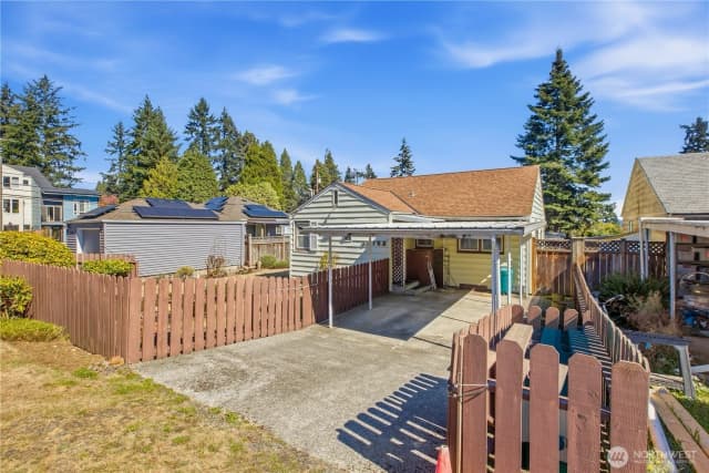 Property photo for 11752 20th Avenue Ne, Seattle