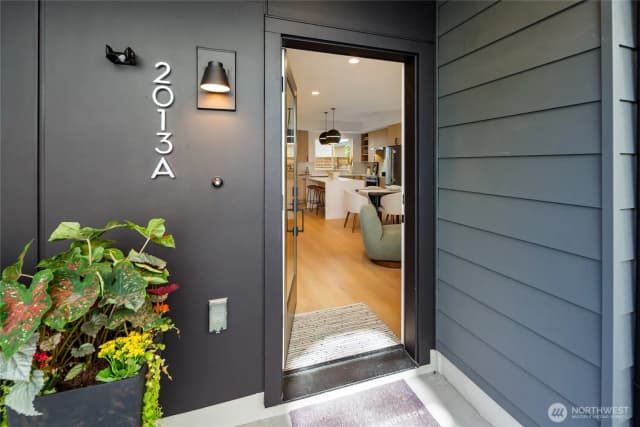 Property photo for 2013 A Nw 64th Street, Seattle