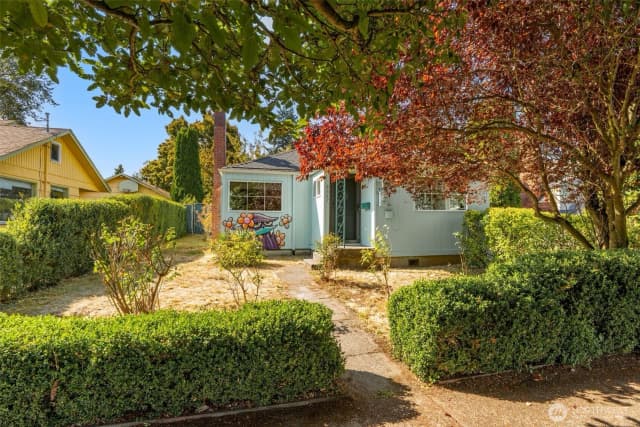 Property photo for 8627 9th Avenue Sw, Seattle