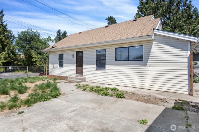 Property photo for 8614 Renton Avenue S, Seattle