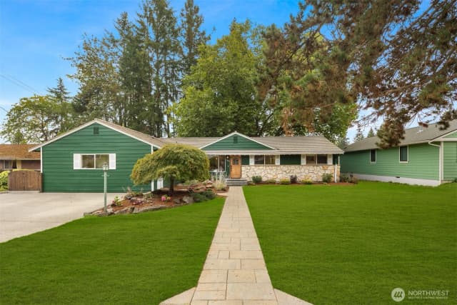 Property photo for 10611 Ne 193rd Street, Bothell