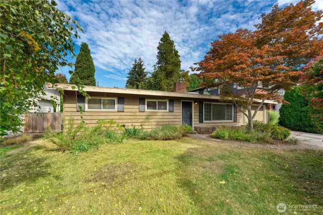 Property photo for 12220 Ne 73rd Street, Kirkland