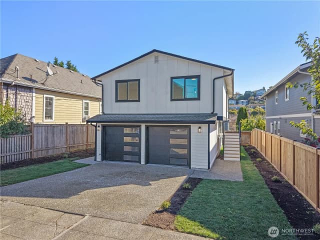 Property photo for 1718 25th Avenue S, Seattle