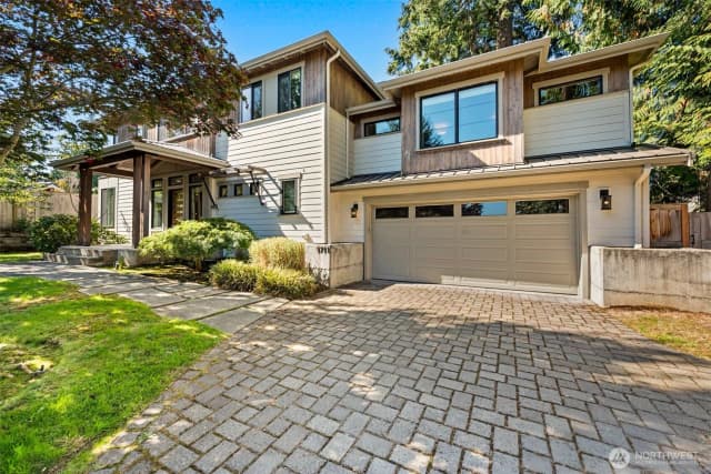 Property photo for 1711 4th St, Kirkland