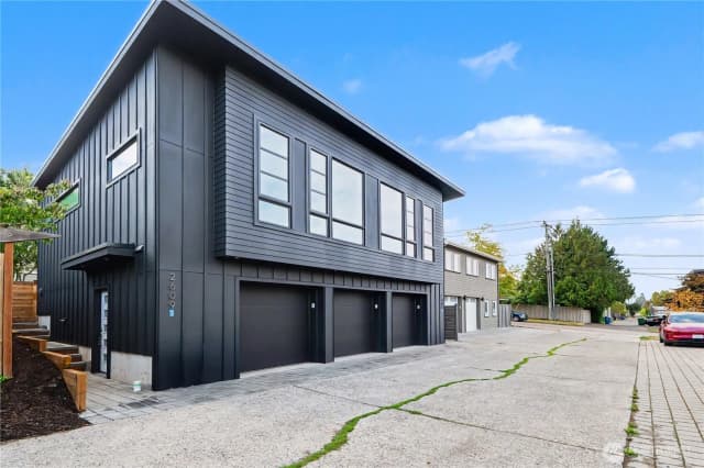 Property photo for 2609 31st Avenue W #b, Seattle