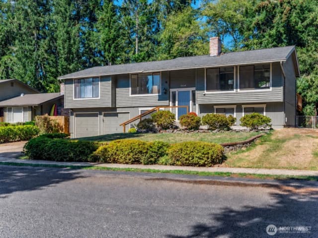 Property photo for 2114 Ne Bartre Court, Poulsbo