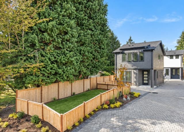 Property photo for 13807 84th Lane Ne, Kirkland