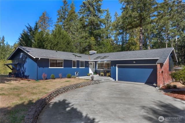 Property photo for 3332 Ne 178th Street, Lake Forest Park