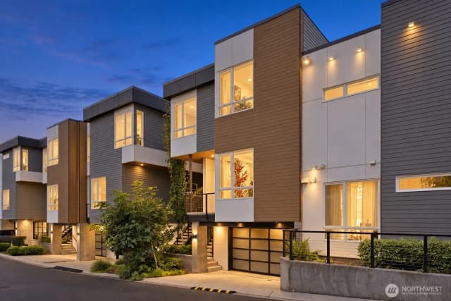 Property photo for 201 4th Court S #15, Kirkland