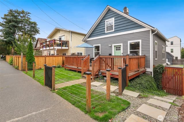 Property photo for 6271 Ellis Avenue S, Seattle
