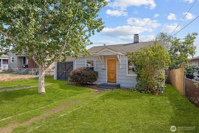 Property photo for 12450 1st Avenue Sw, Burien