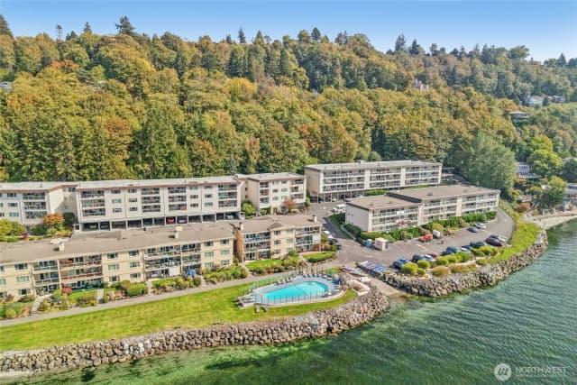 Property photo for 10203 47th Avenue Sw #b3, Seattle
