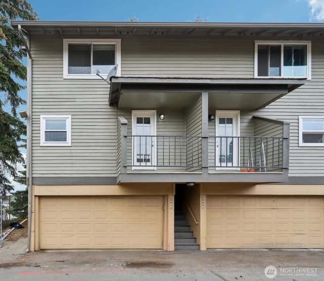 Property photo for 10925 Se 208th Street #20845, Kent