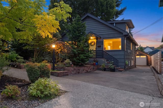 Property photo for 3753 Sw Austin Street, Seattle
