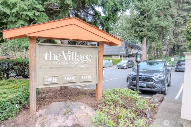Property photo for 9904 Ne 124th Street #1005, Kirkland