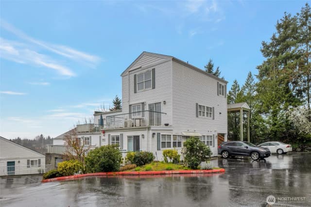 Property photo for 3980 129th Place Se #b102, Bellevue